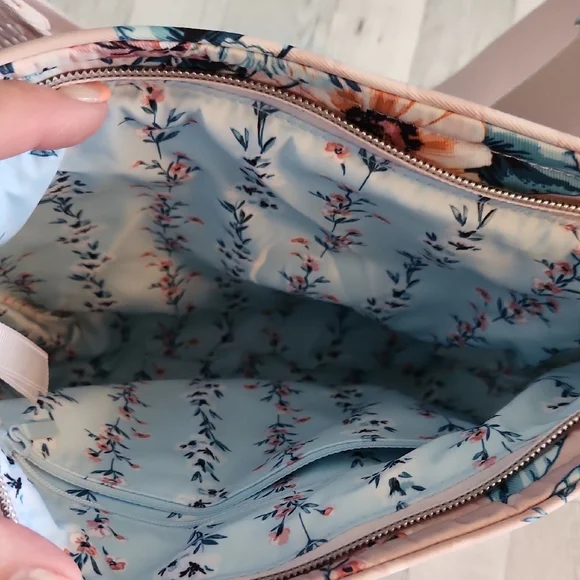 Vera Bradley Pink and Blue Crossbody Bag Floral Design - Picture 8 of 9